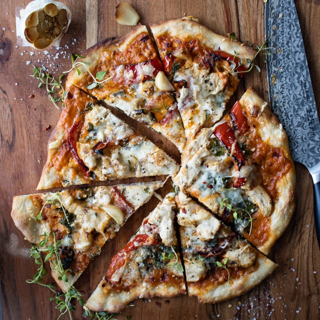 Chicken Vodka Sauce Pizza.